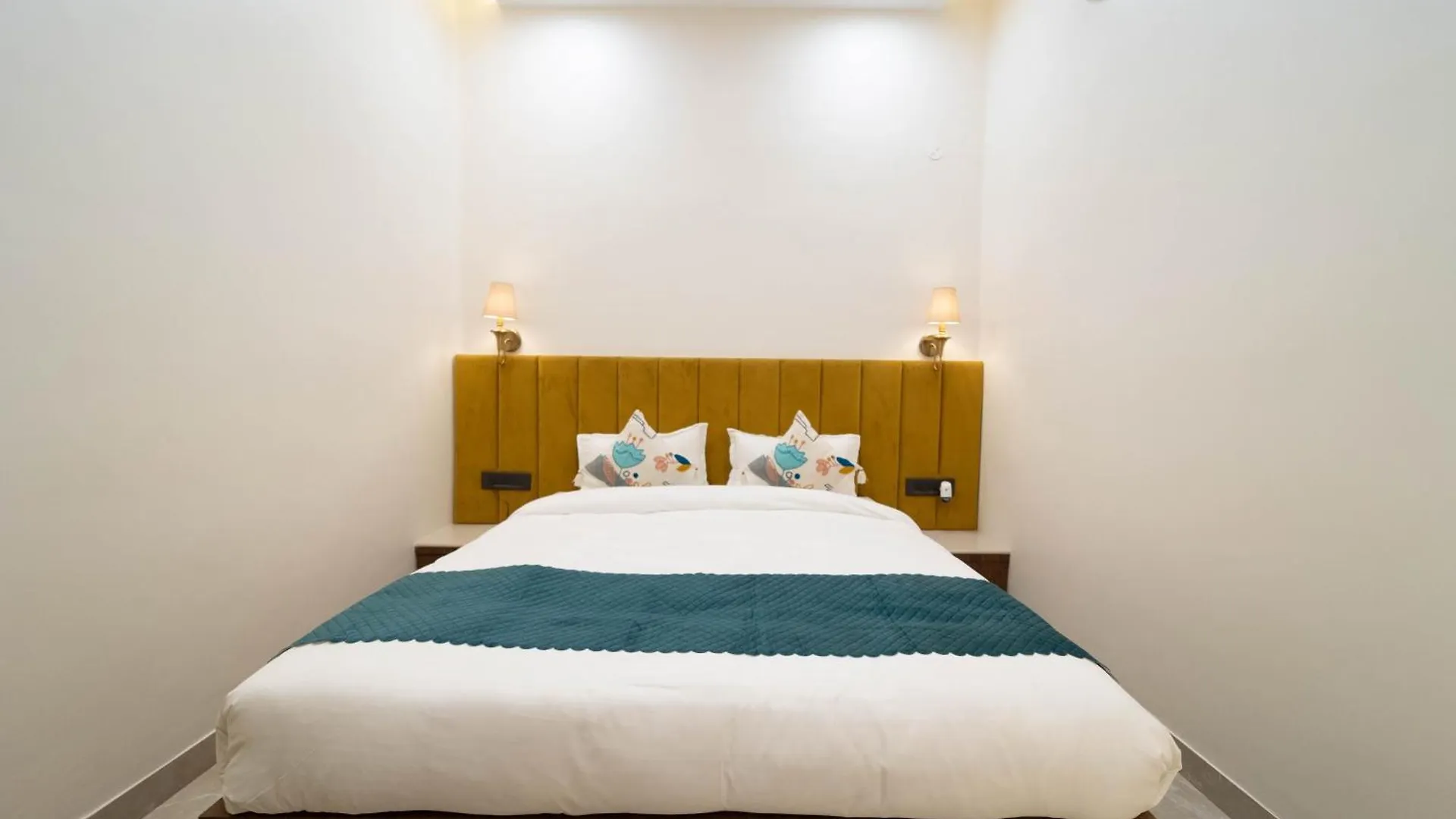 The Luxury Inn Varanasi Homestay