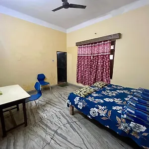  Habitación en casa particular Vishwa Deva